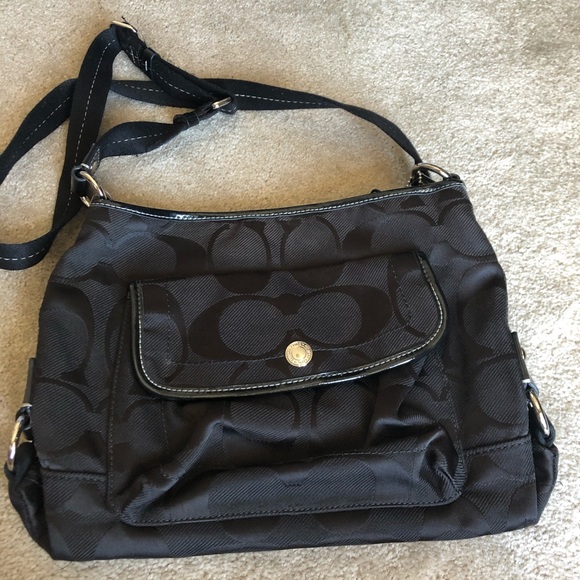 Coach medium shoulder black purse - Picture 1 of 4